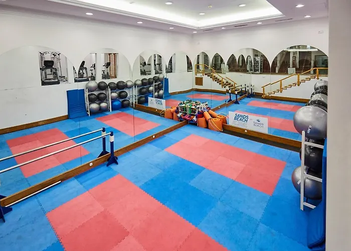 Отель Sands Active