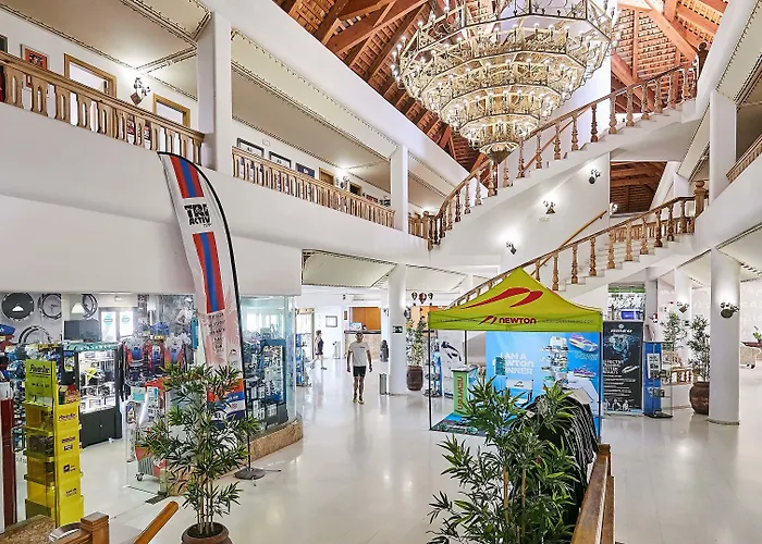 Отель Sands Active 4*