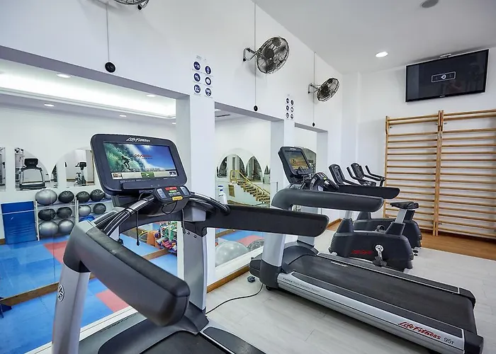 Отель Sands Active 4*